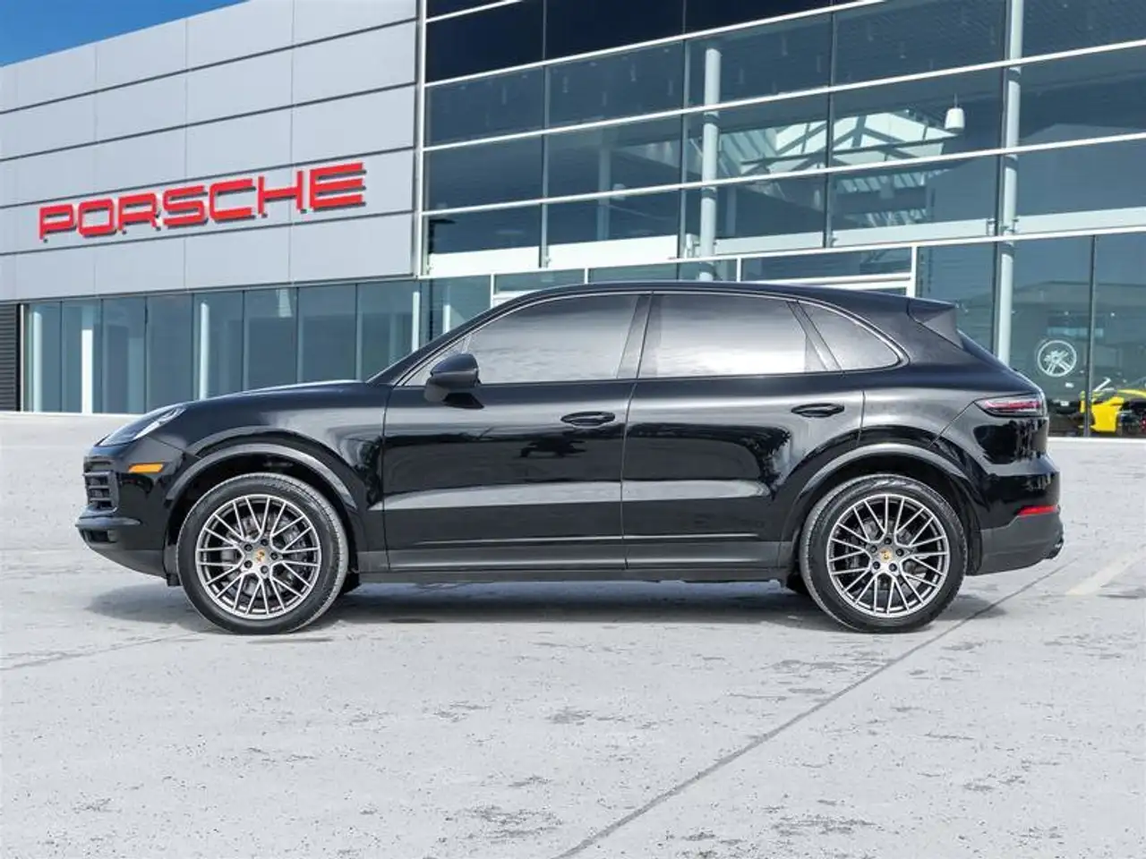 Porsche Cayenne снимка Porsche Cayenne