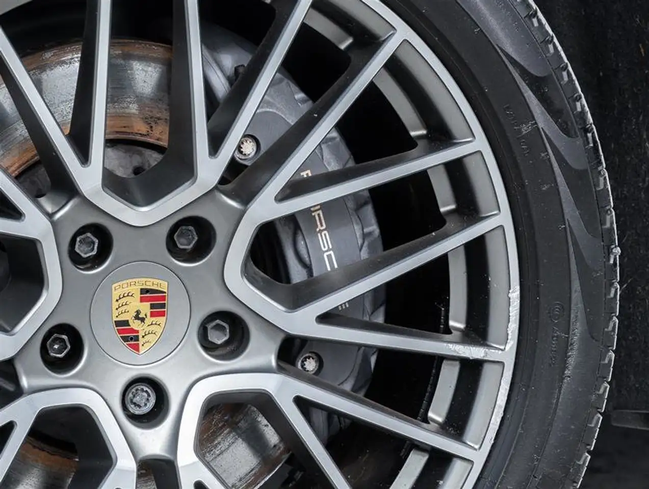 Porsche Cayenne снимка Porsche Cayenne