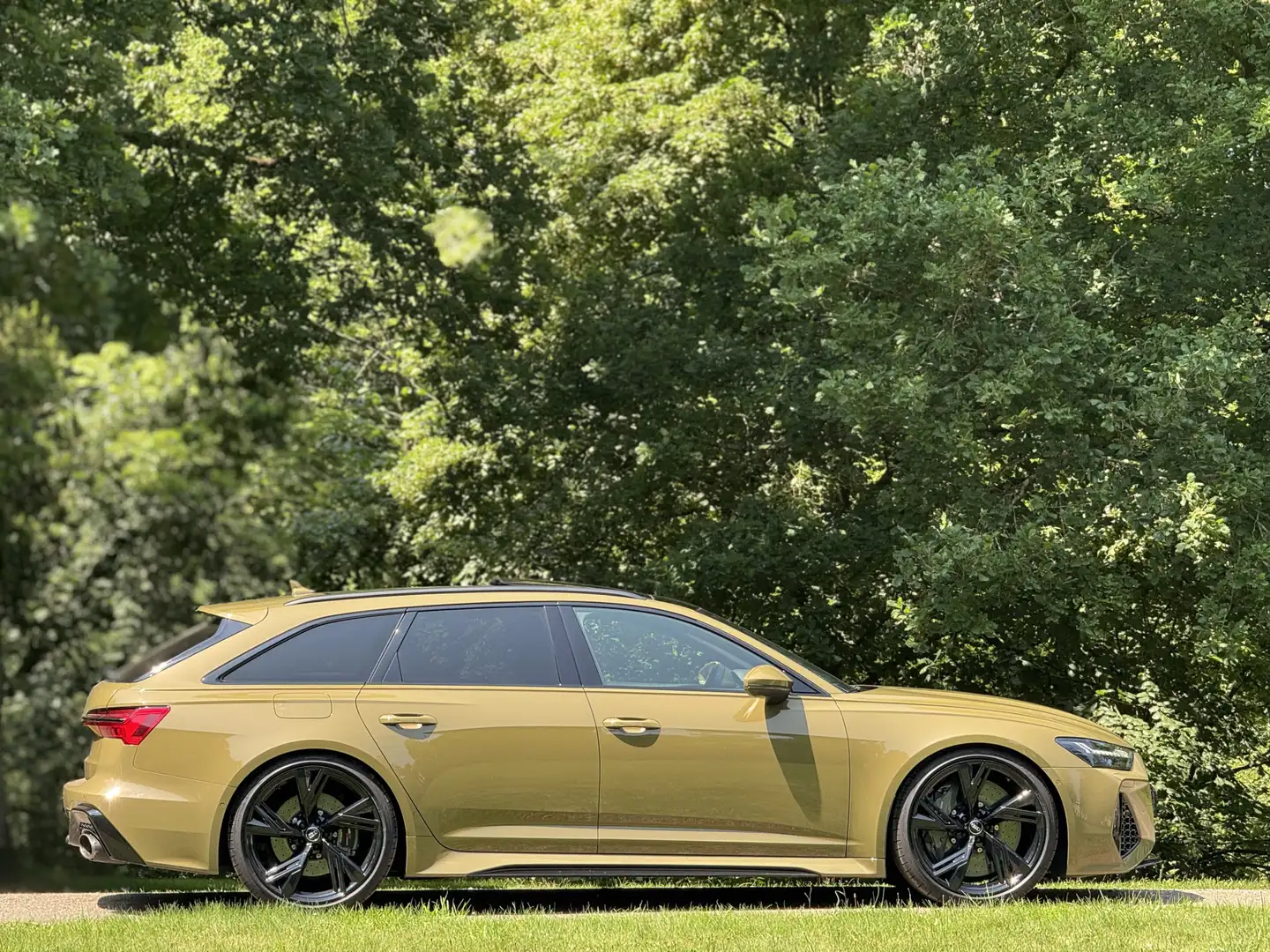 Audi RS6 Avant RS 6 TFSI quattro Dyn + Exclusive Akrapovic Groen - 2