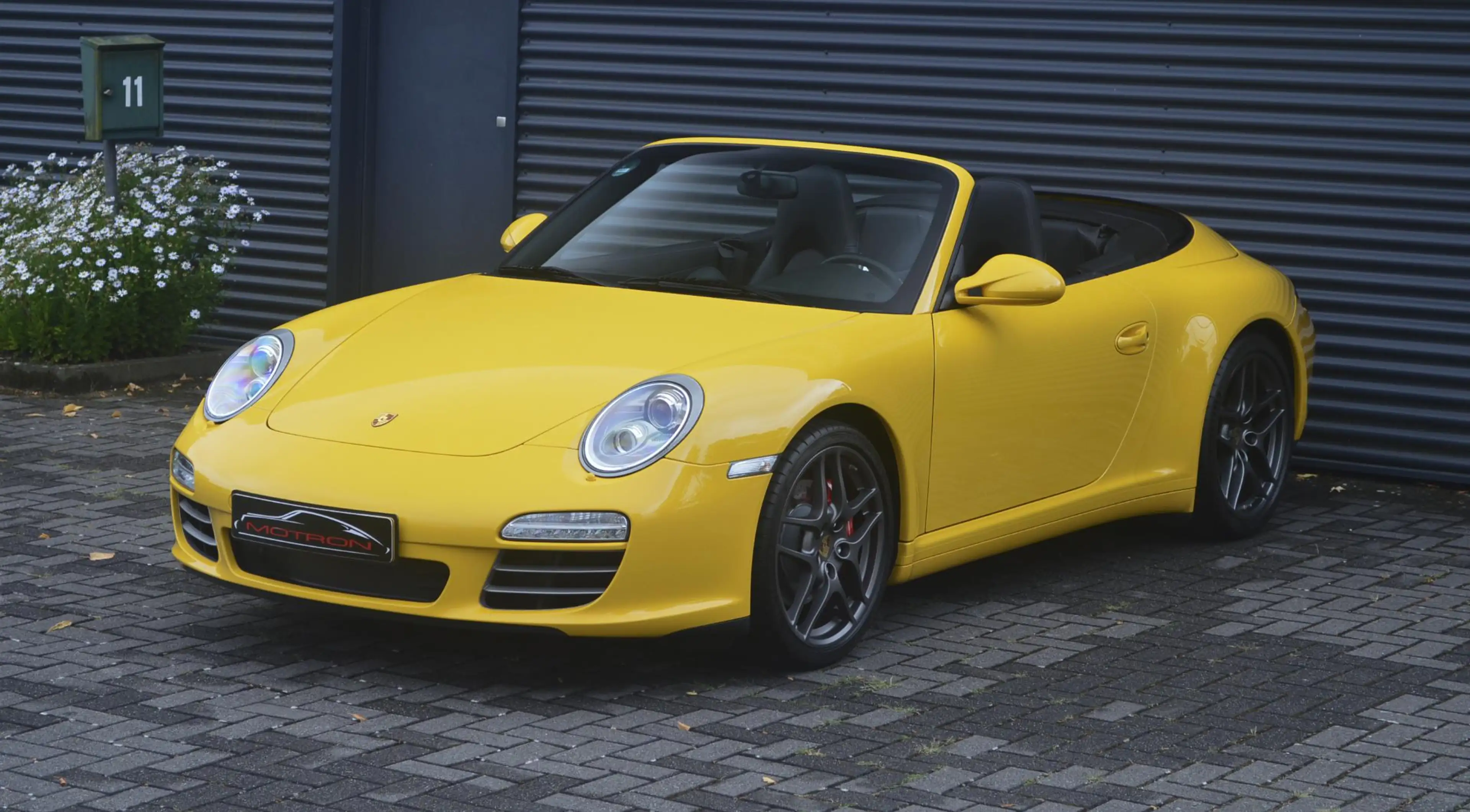 Porsche 997 997.2 3.8 Carrera 4S Cabriolet — photo 2
