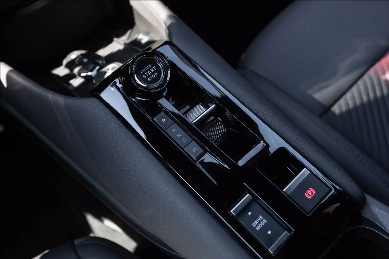 Alfa Romeo Junior 2025 — фото 14