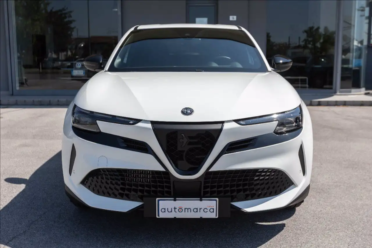 Alfa Romeo Junior 2025