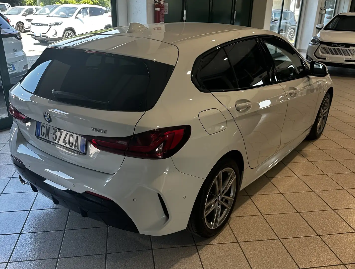 BMW 116 Serie 1 F40 116i Msport auto Bianco - 2