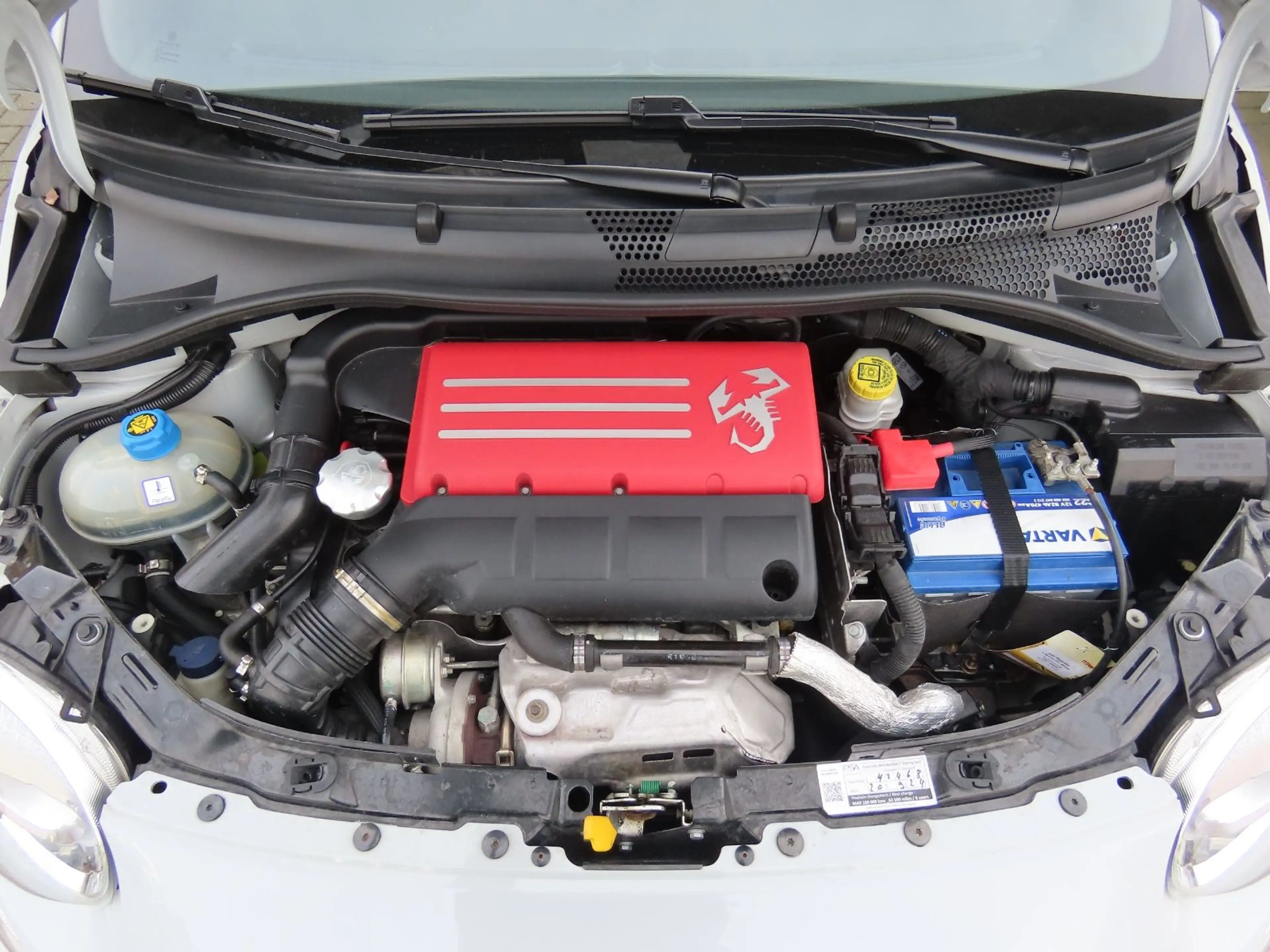Abarth 595C 1.4 T-Jet 16V Estetico Paket Sport-AGA — photo 3