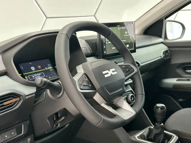 Dacia Sandero view 8