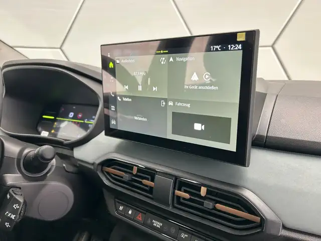Dacia Sandero view 13