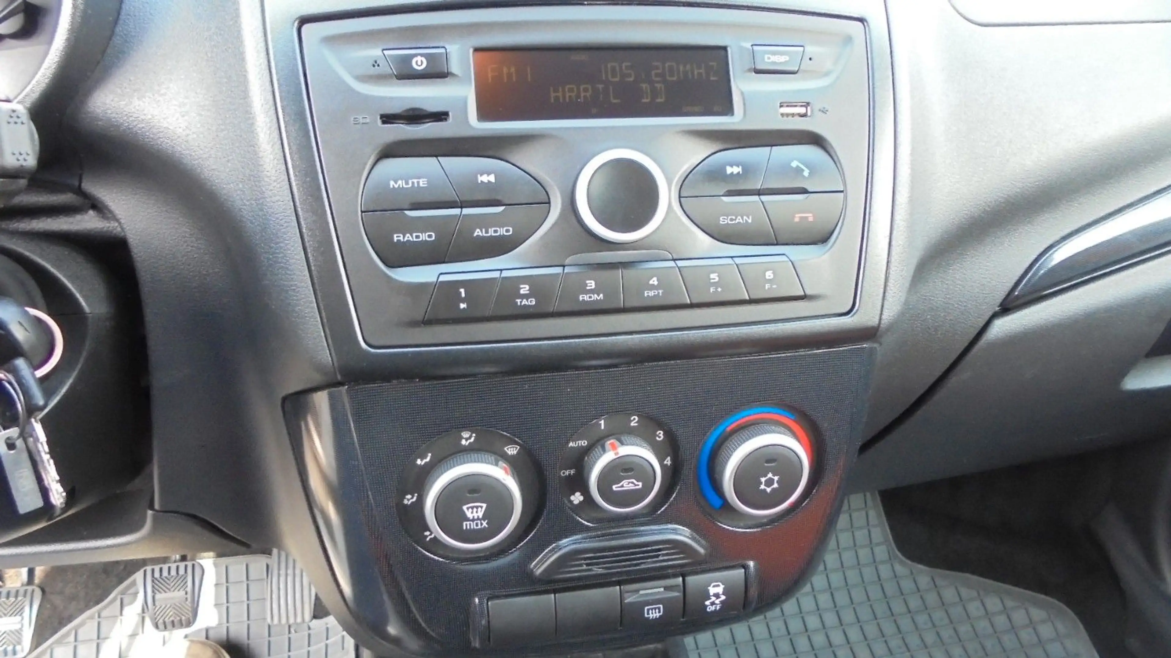 Lada Kalina 2 Kombi Norma Cross,Klima,Sitzheizung,Rad — photo 9