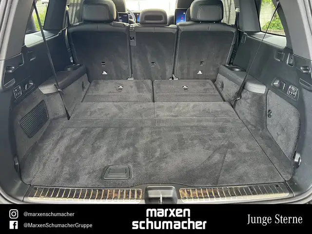 Mercedes-Benz GLS view 15