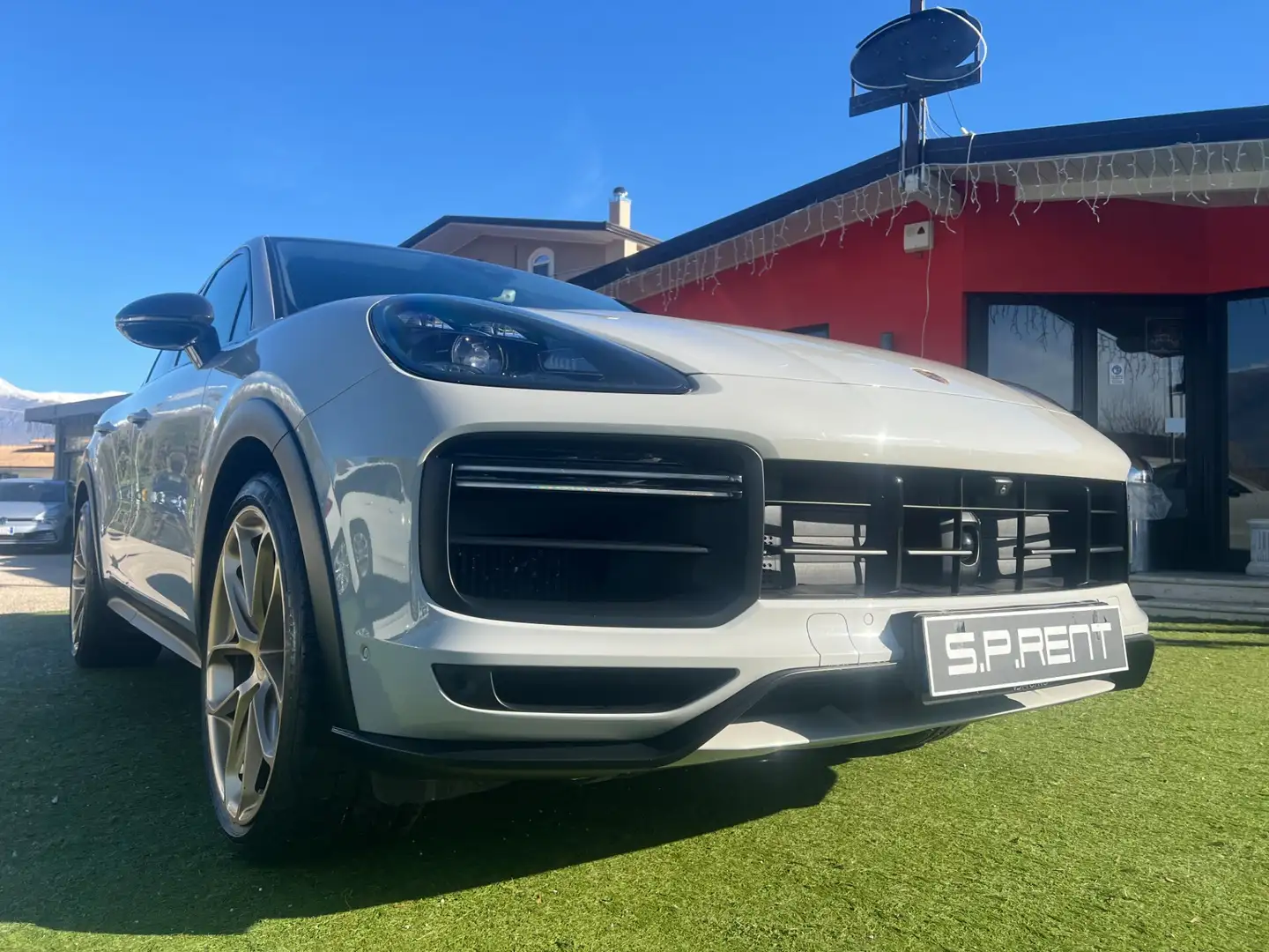 Porsche Cayenne Coupé 4.0 Turbo GT Grau - 1