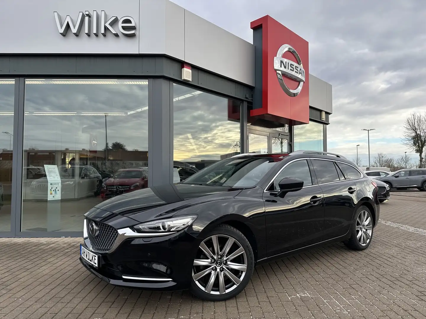 Mazda 6 2.5 SKYACTIV-G 194 TAKUMI/SUNROOF/BOSE Zwart - 1