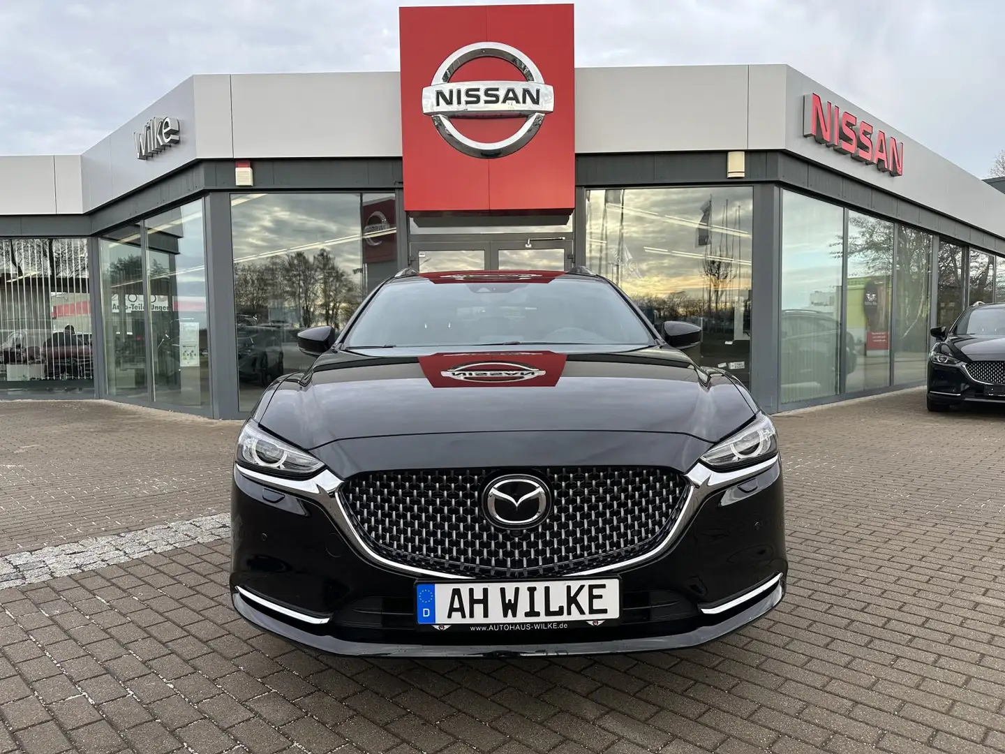 Mazda 6 2.5 SKYACTIV-G 194 TAKUMI/SUNROOF/BOSE Zwart - 2