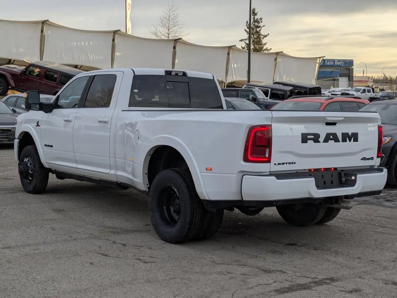 RAM 3500 снимка RAM 3500