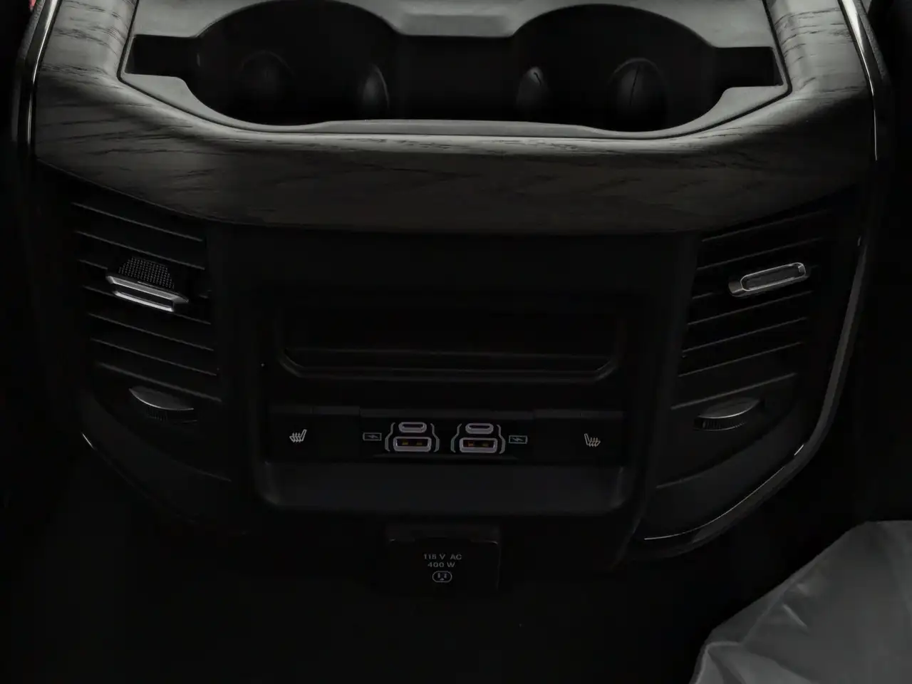RAM 3500 снимка RAM 3500