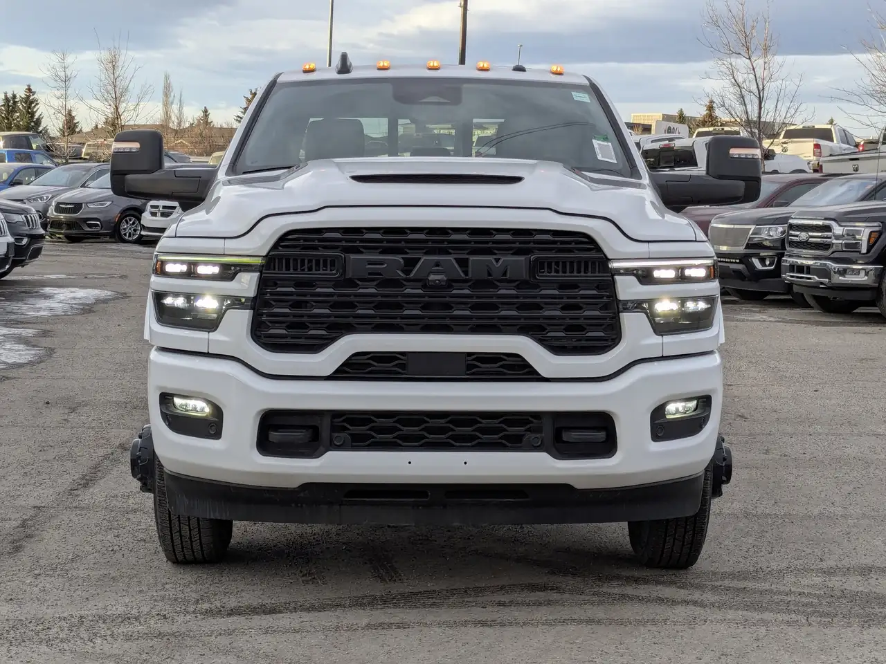 RAM 3500 снимка RAM 3500