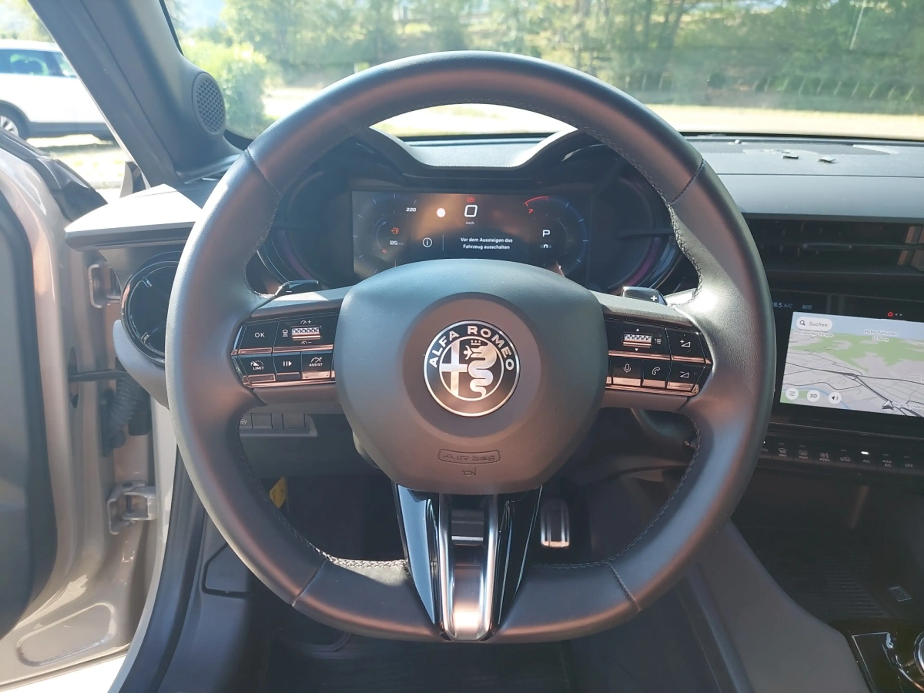 Alfa Romeo Junior Ibrida Speciale 1.2 MHEV e-DCT6 — photo 13