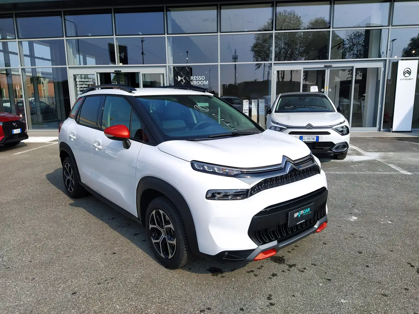 Citroen C3 Aircross 1.2 PureTech 110cv SHINE DIMOSTRATIVO Alb - 1