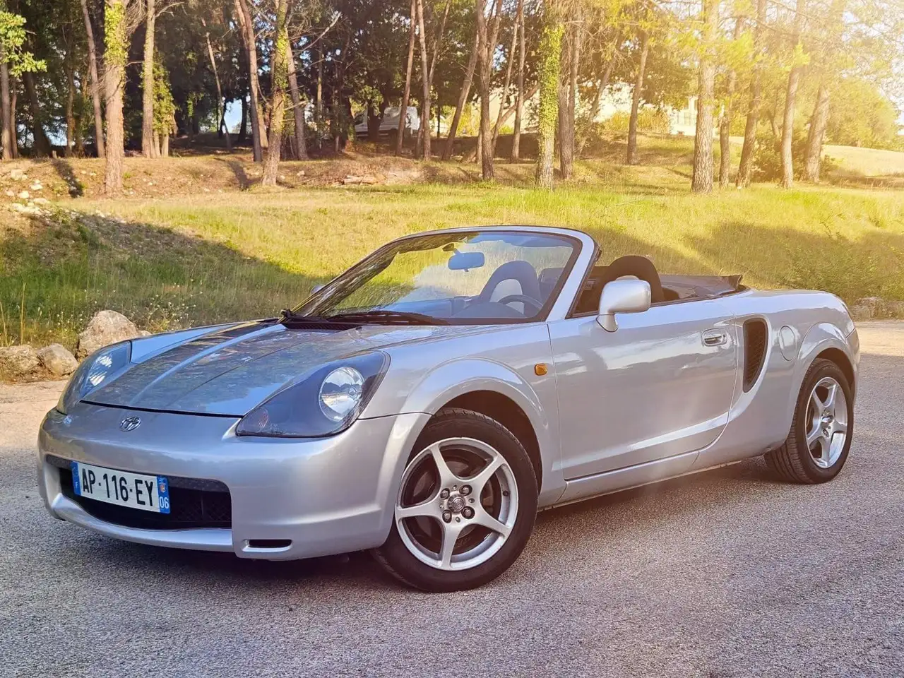 Toyota MR 2