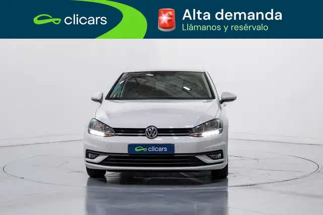 Volkswagen Golf view 2