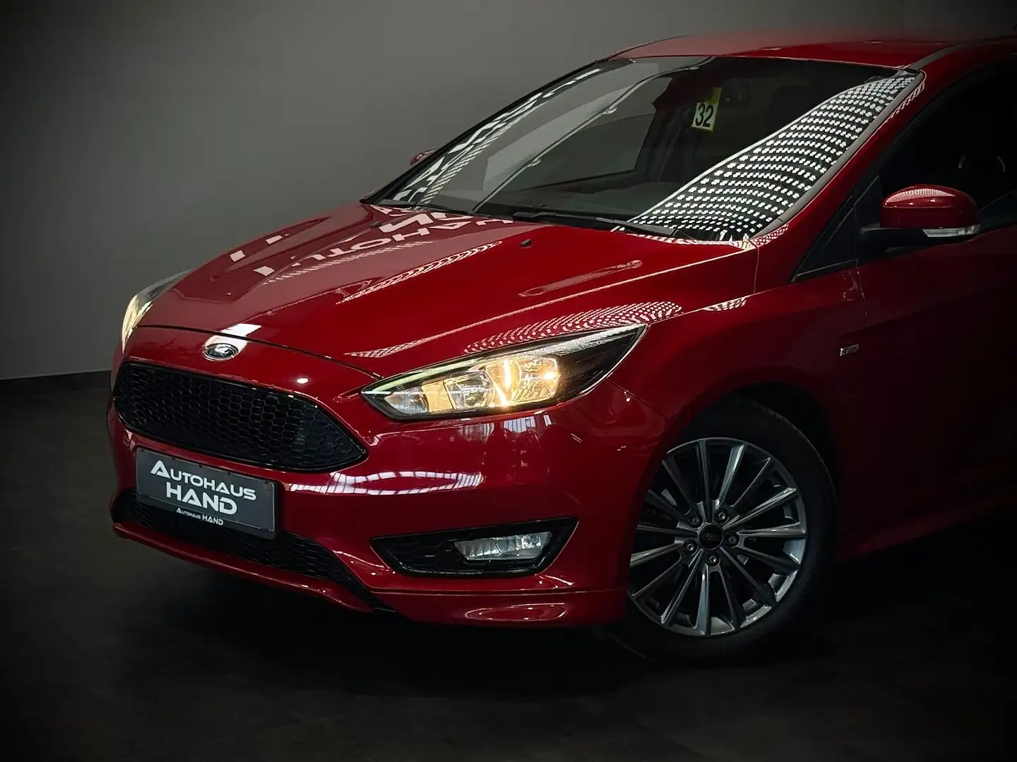Ford Focus 1.0*LIM.*ST-LINE*KAMERA*LHZ*SHZ*2.HAND* Rouge - 2