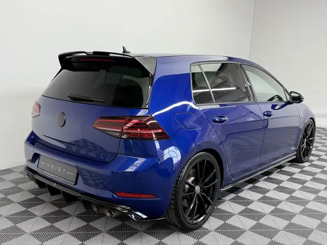 Volkswagen Golf view 6