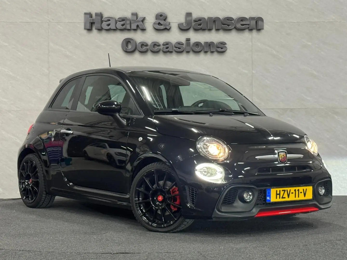 Fiat 500 Abarth 1.4 T-Jet Turismo 70th Anniversary 165pk Zwart - 2