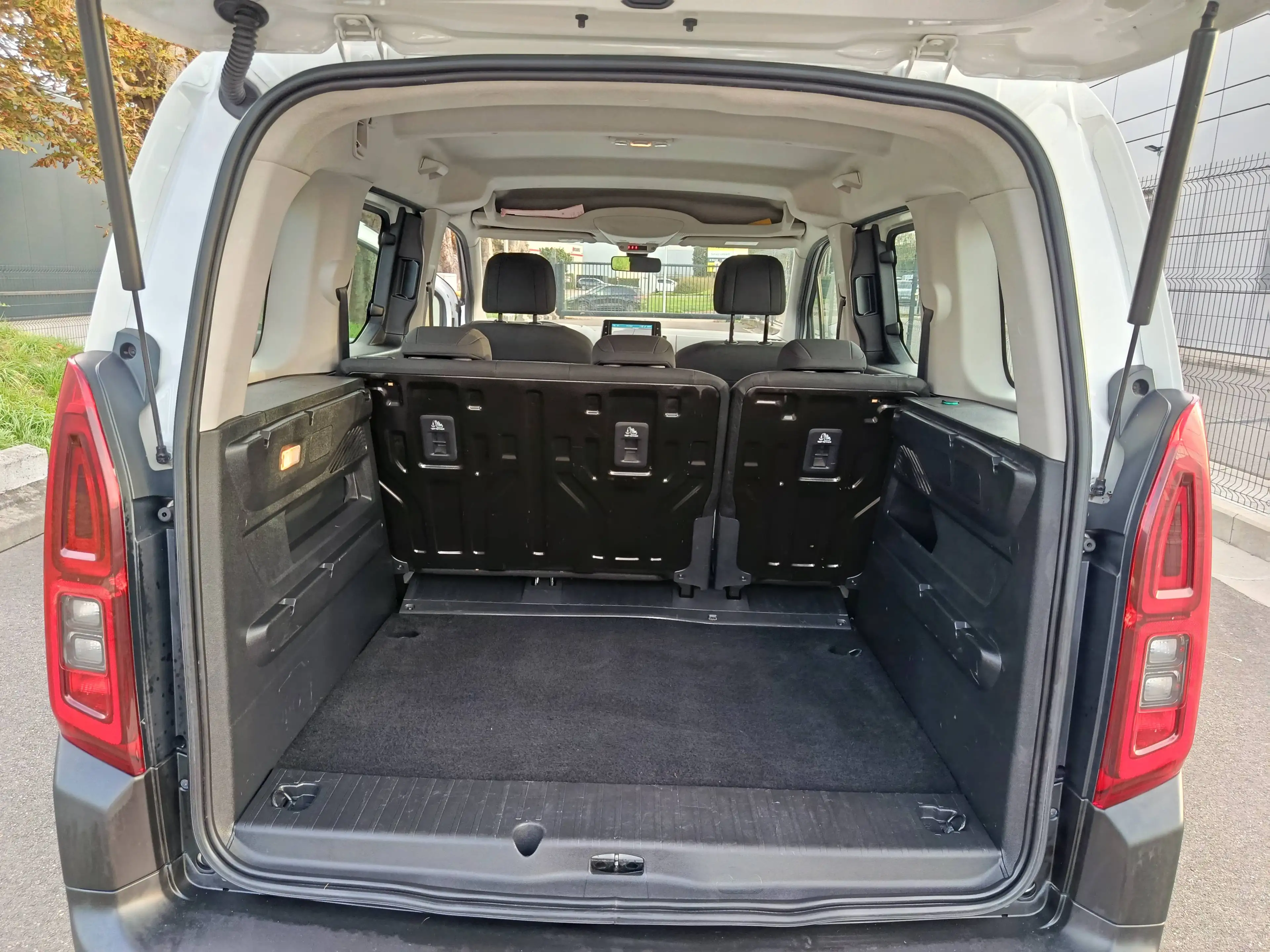 Citroen Berlingo Berlingo 1.2 PureTech M Live S — photo 10