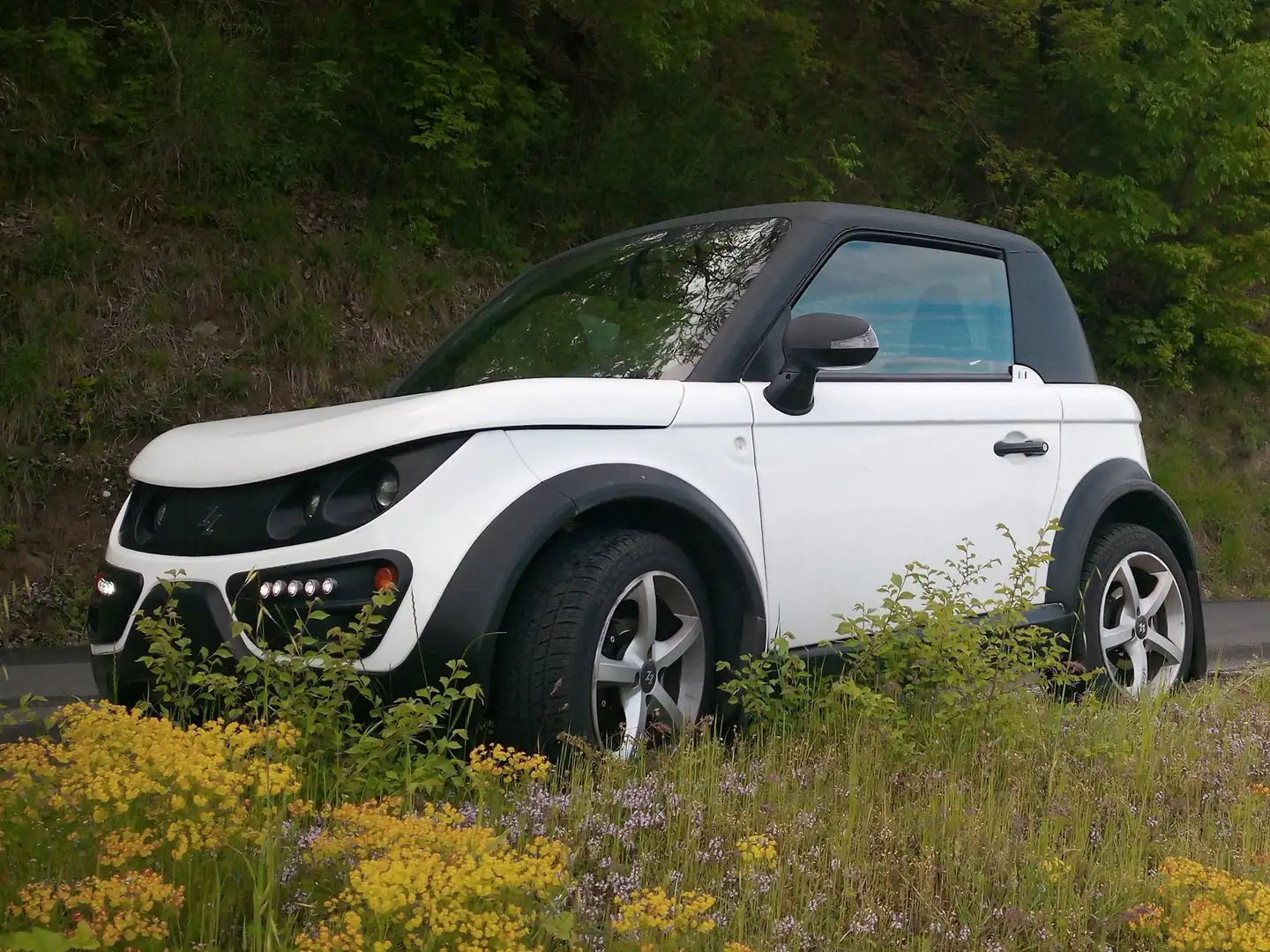 Tazzari EV Zero Evo Fehér - 2