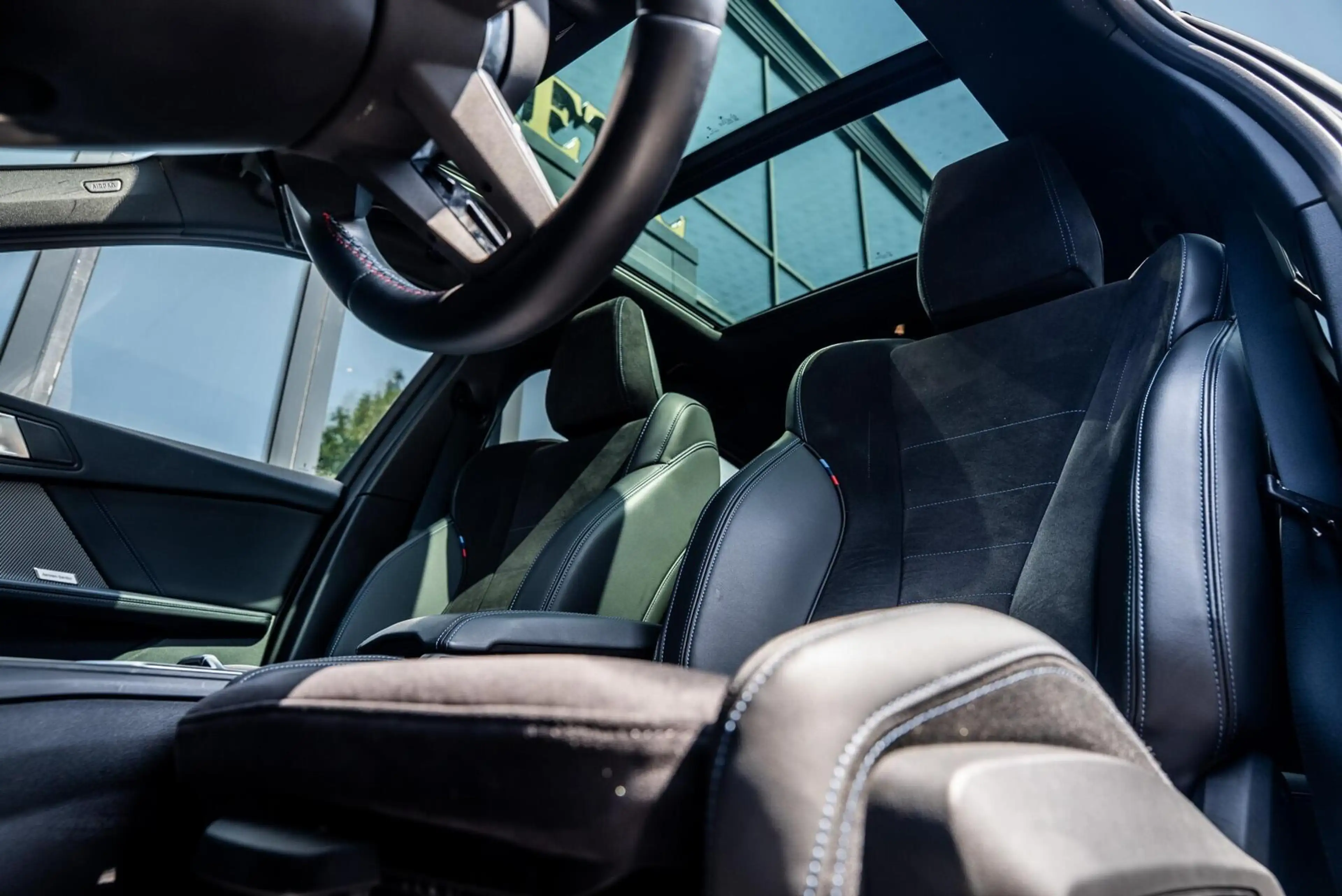 BMW 135 1-serie M135 xDrive|PANO|H&K|360|HEAD-IP|MEMORY|SF — photo 12