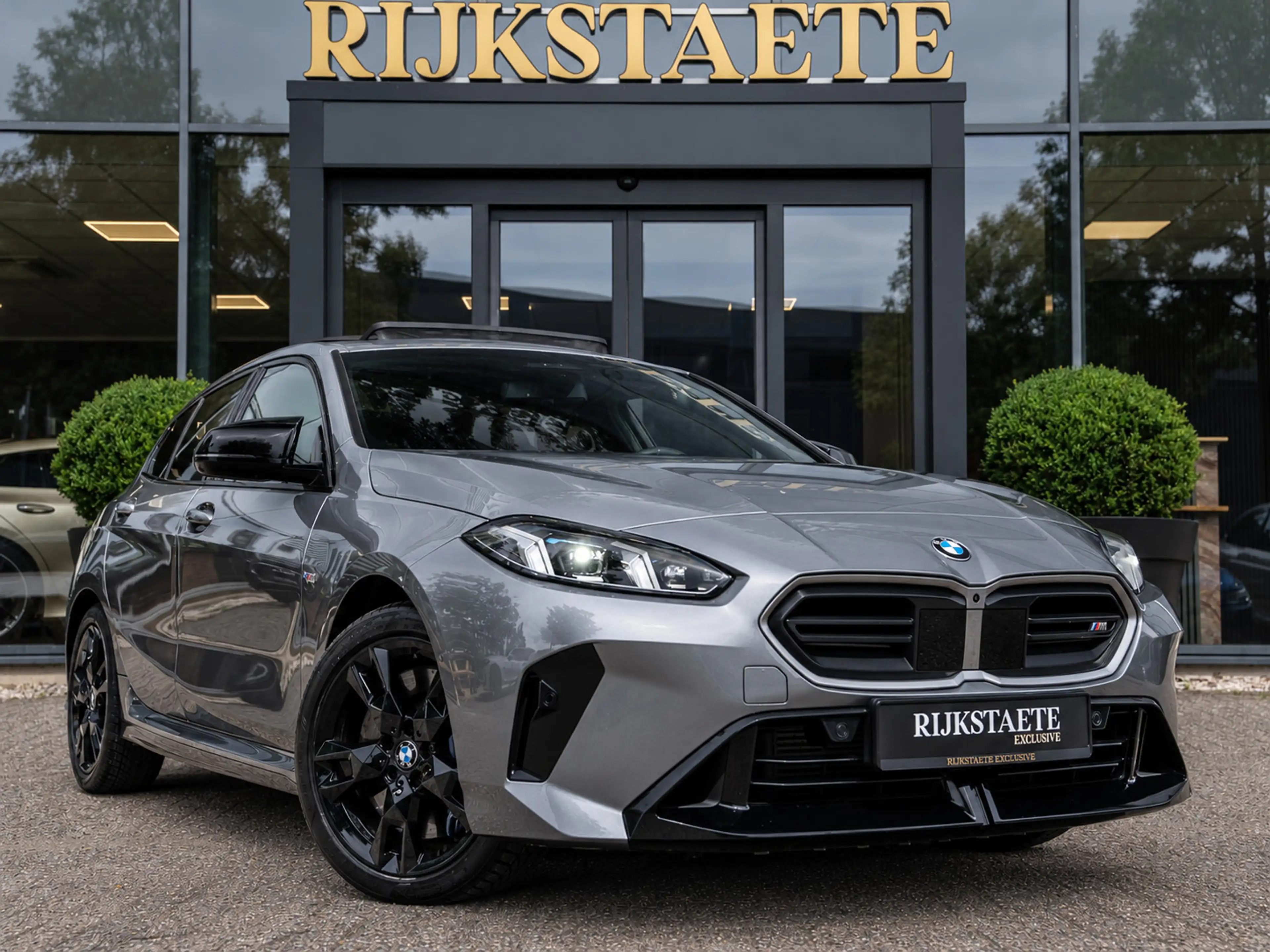 BMW 135 1-serie M135 xDrive|PANO|H&K|360|HEAD-IP|MEMORY|SF — photo 5