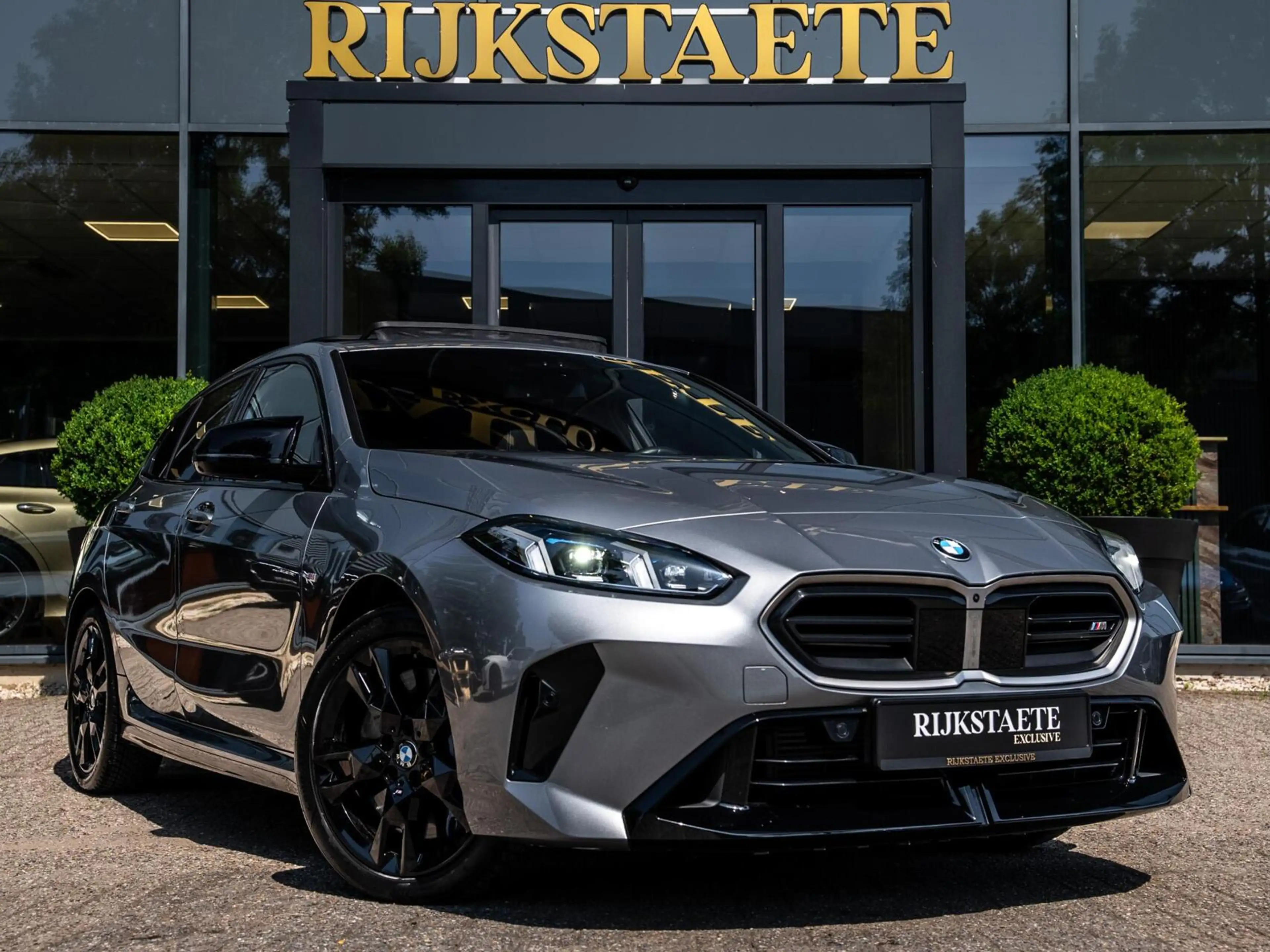 BMW 135 1-serie M135 xDrive|PANO|H&K|360|HEAD-IP|MEMORY|SF — photo 5
