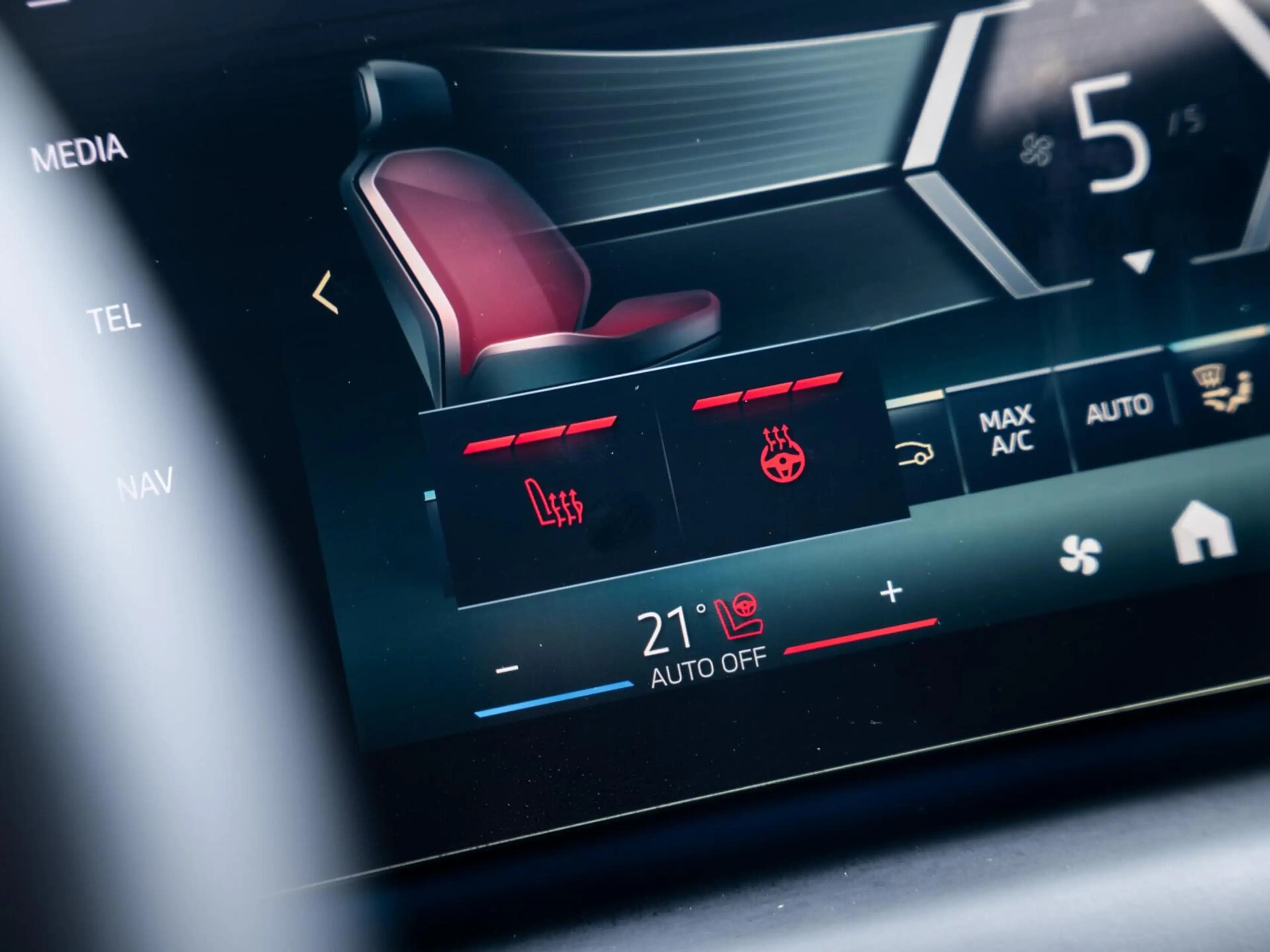 BMW 135 1-serie M135 xDrive|PANO|H&K|360|HEAD-IP|MEMORY|SF — photo 13