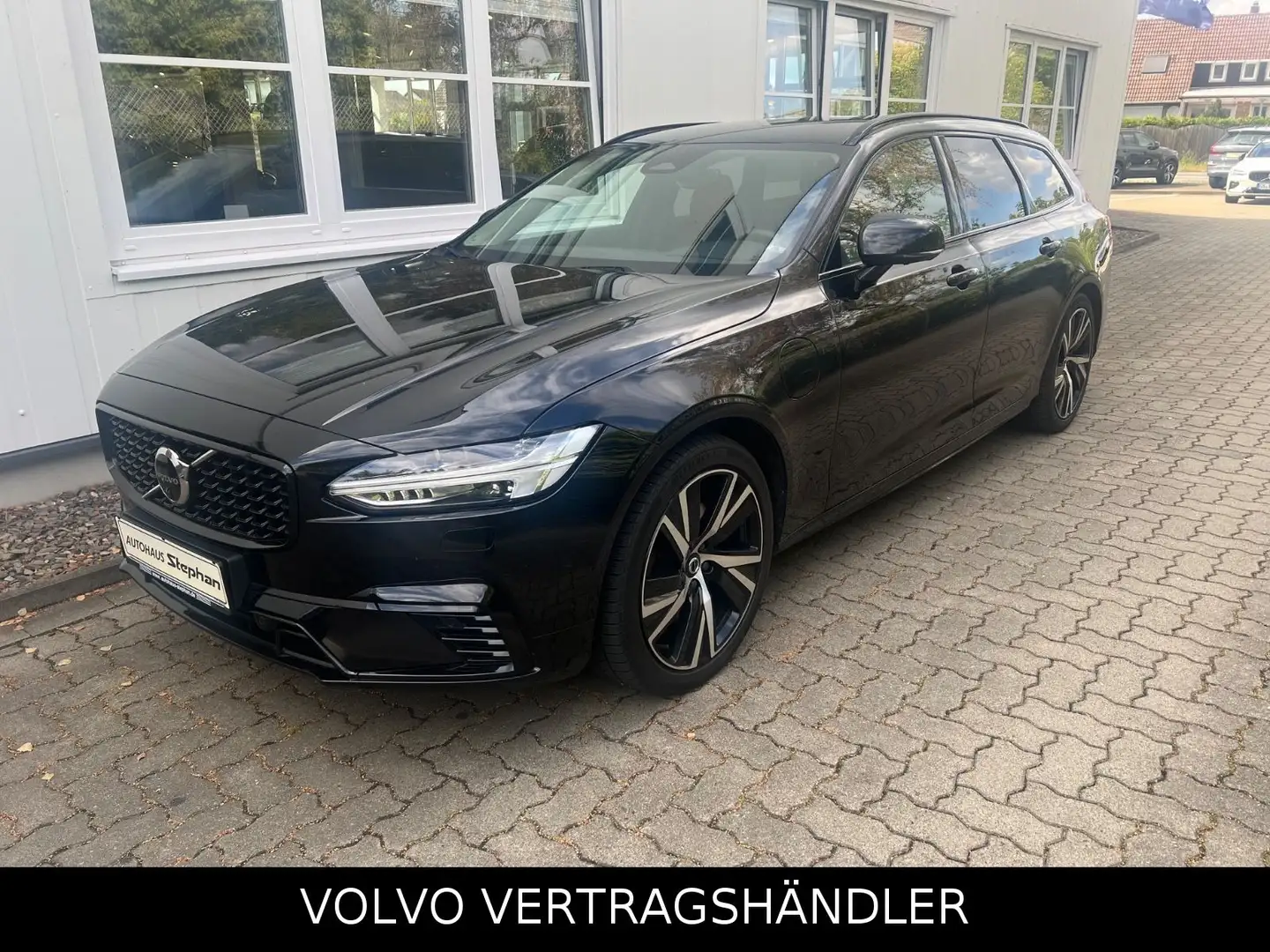 Volvo V90 Recharge T8 AWD PLUS DARK AHK GARANTIE Noir - 1