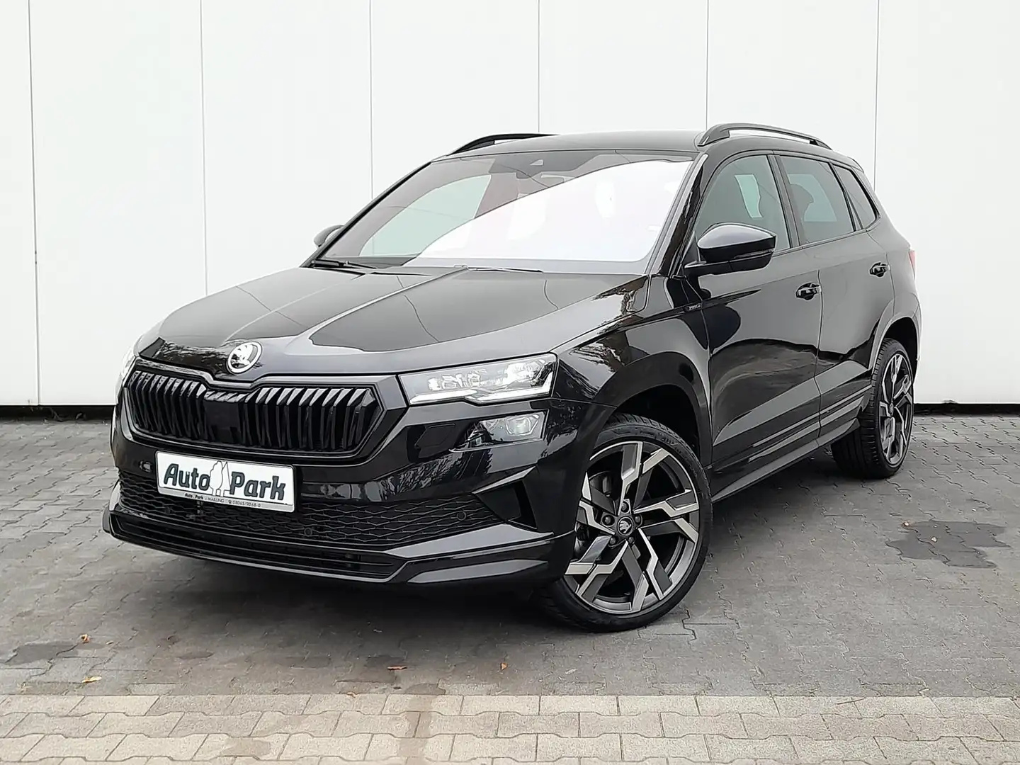 Skoda Karoq 1.5 TSI Sportline NAVI~4xSHZ~FHZ~LED~AHK Schwarz - 2