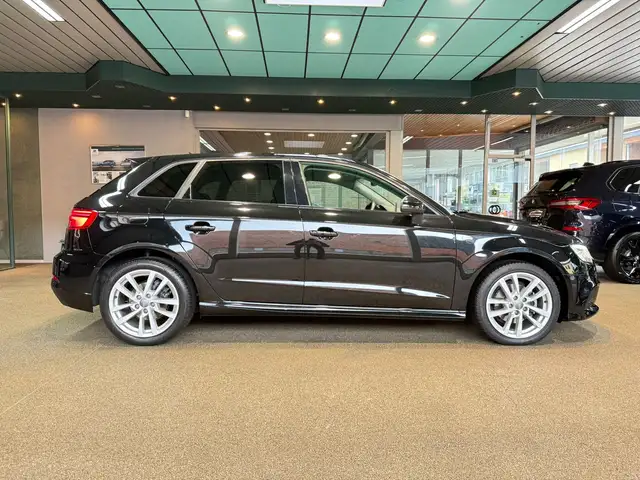 Audi A3 view 7