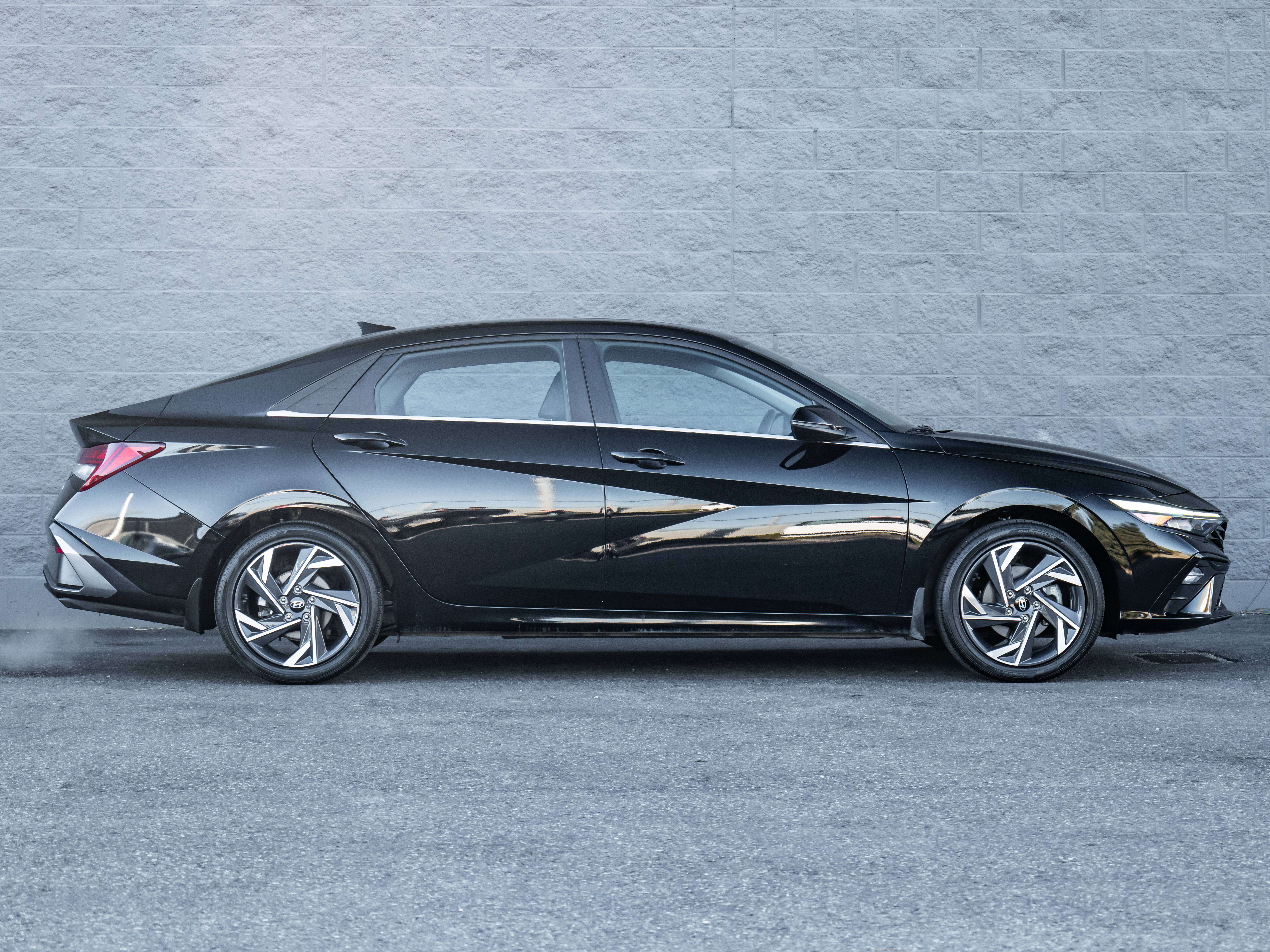 2024 Hyundai Elantra Hybrid
