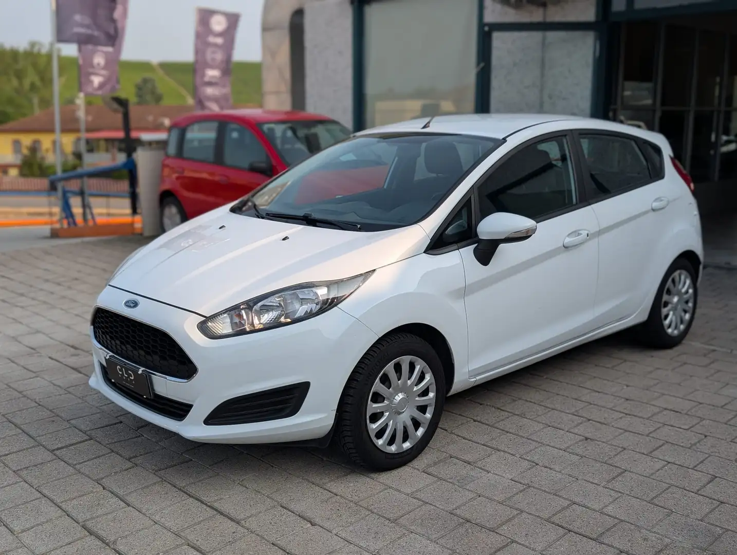 Ford Fiesta Fiesta 5p 1.0 Business 80cv E6 Blanco - 2