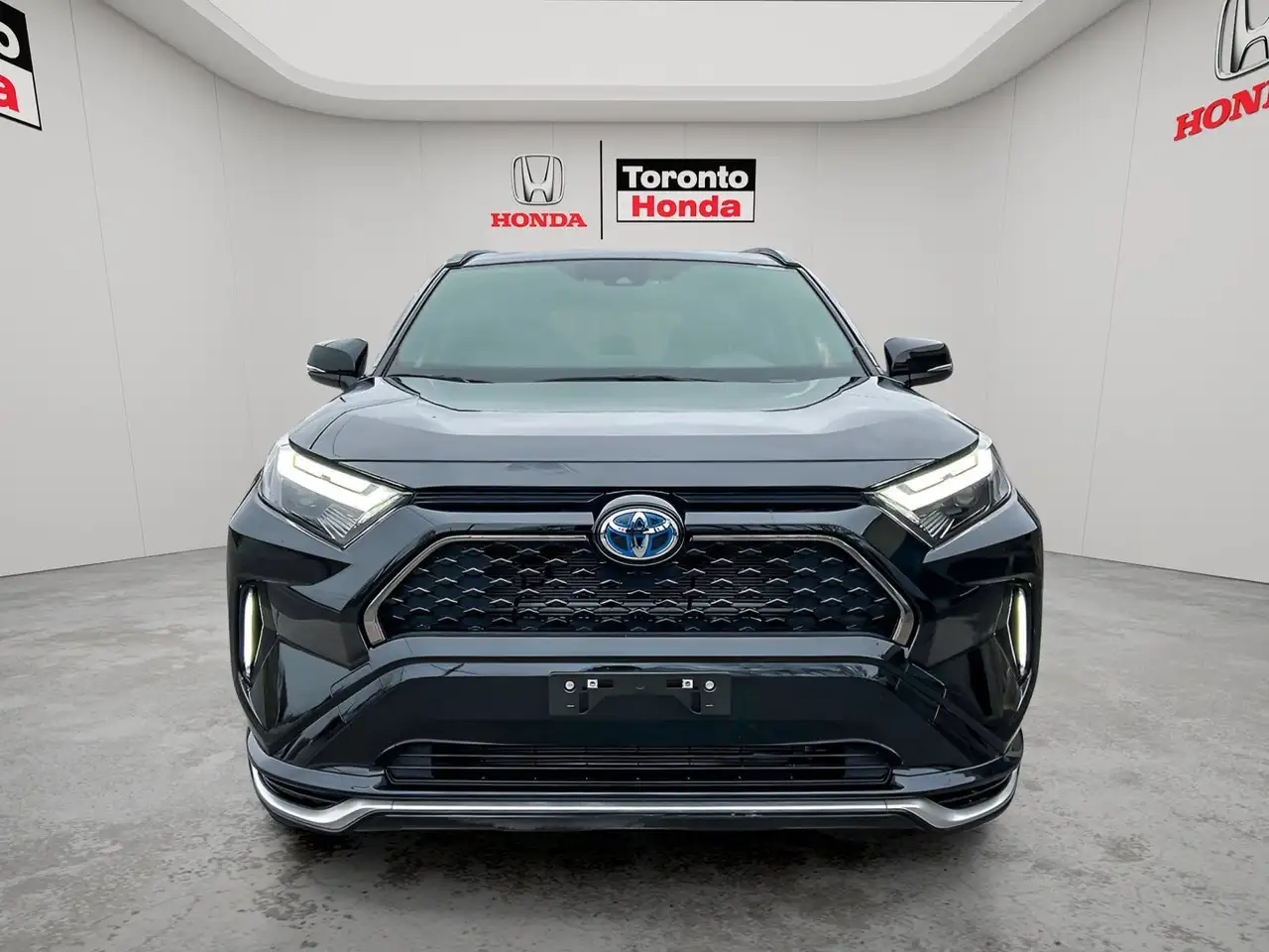 Toyota RAV 4 Prime снимка Toyota RAV 4 Prime