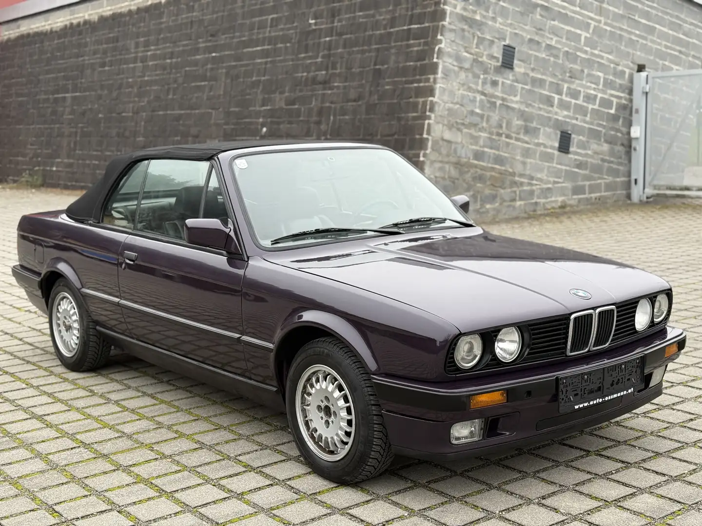 BMW 318 i Cabrio *DESIGN EDITION* Shadowline Individual Violett - 1