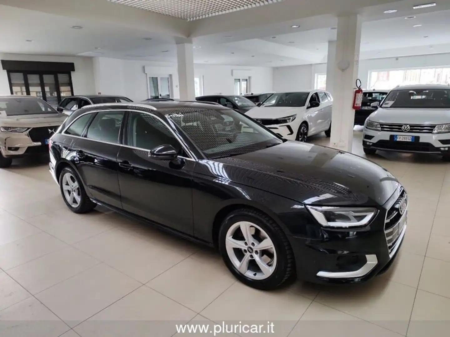 Audi A4 Avant 30 TDI 136cv S-tronic MHEV Adap. Cruise LED Nero - 2