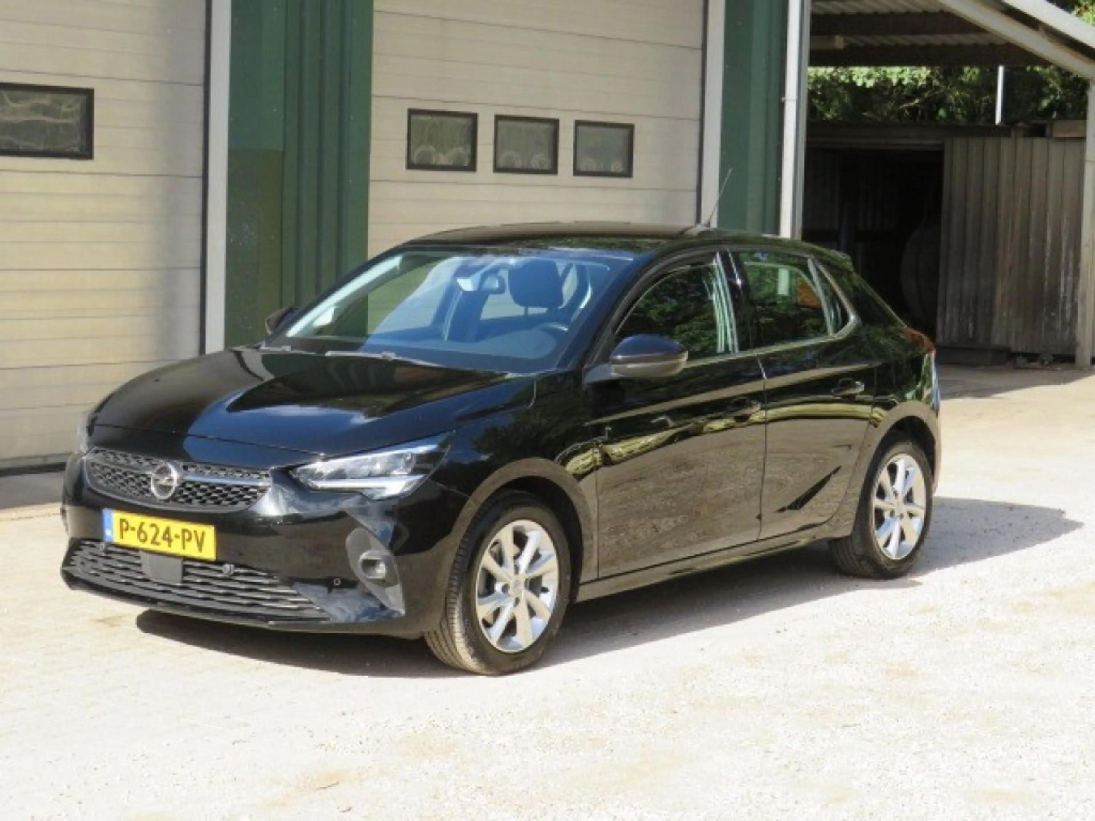 Opel Corsa 1.2 GS LINE — photo 2