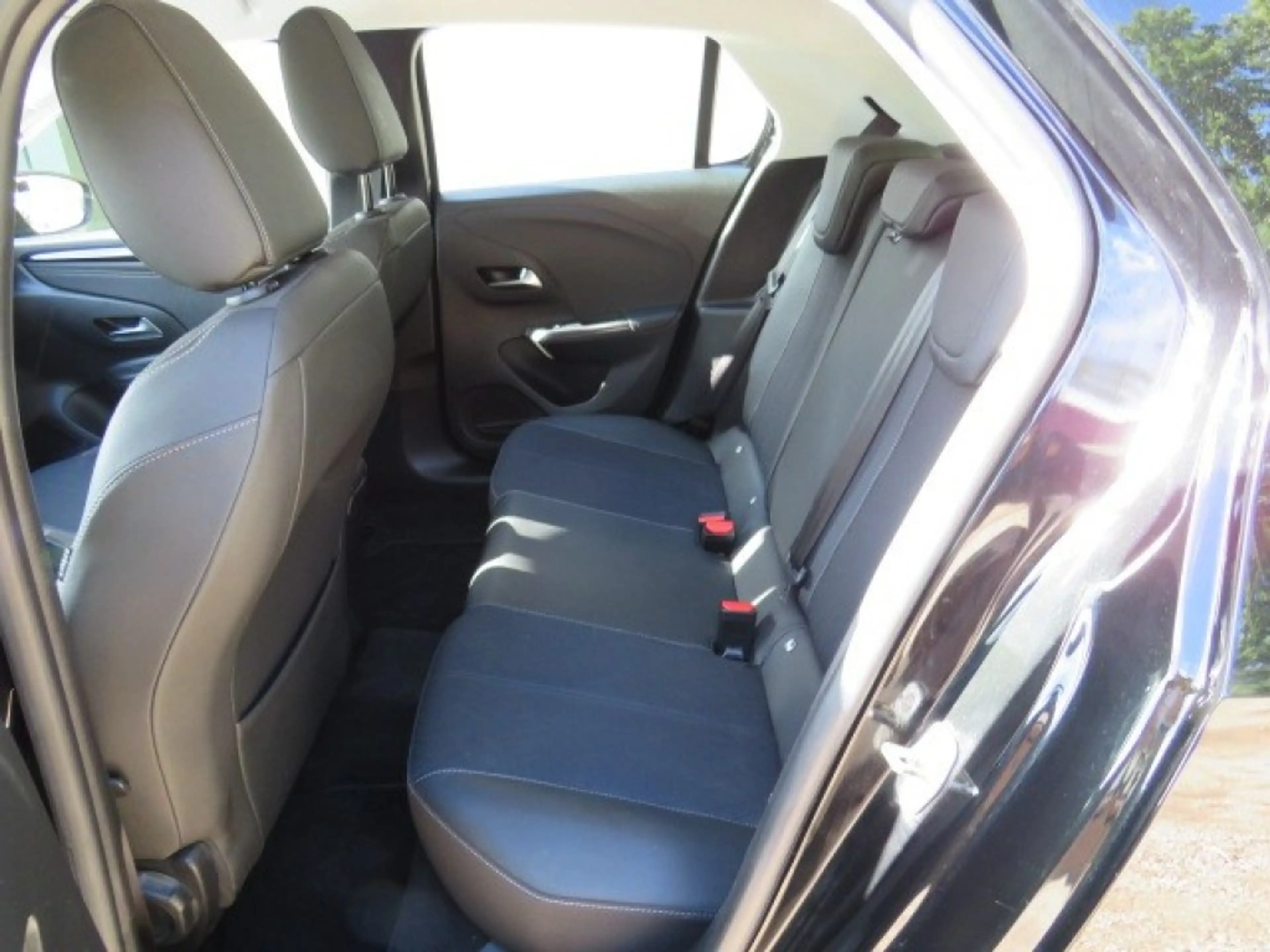 Opel Corsa 1.2 GS LINE — photo 10