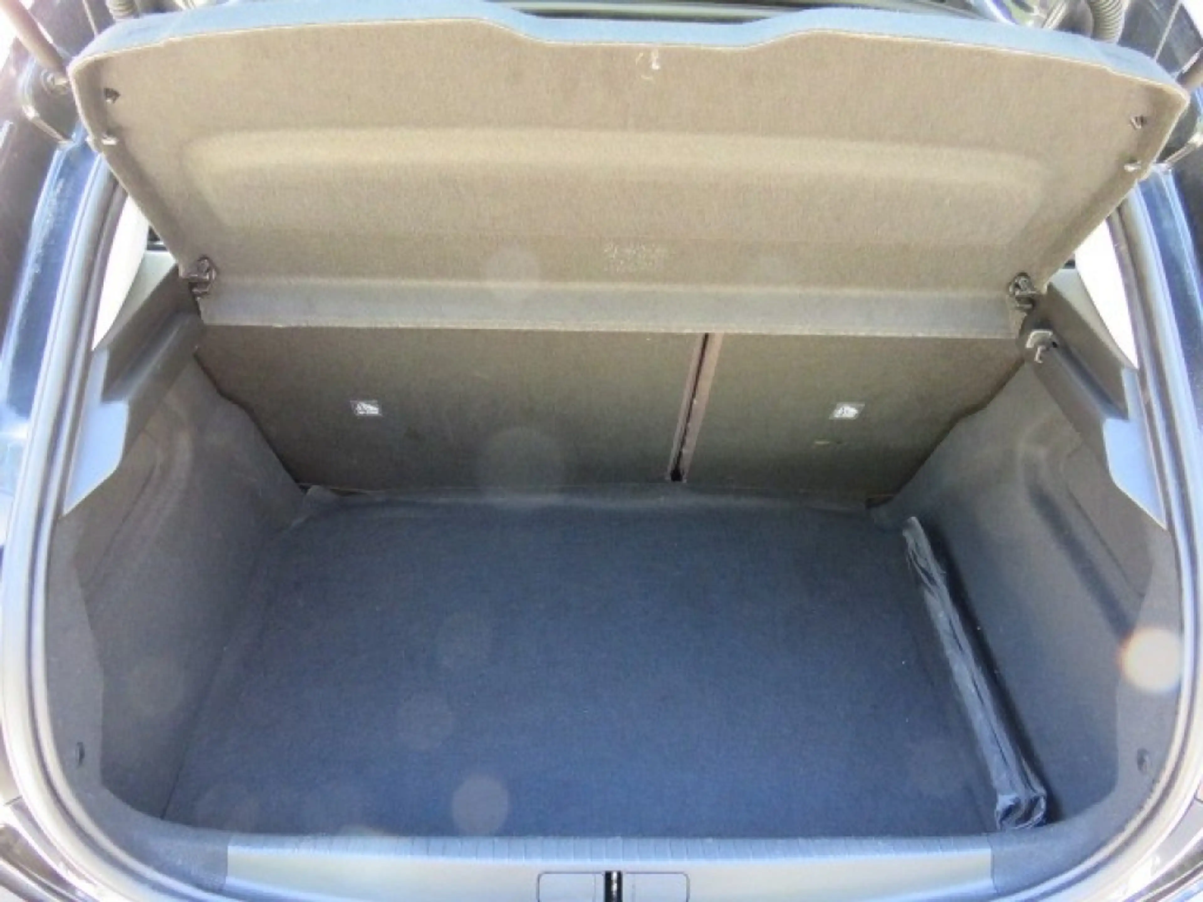 Opel Corsa 1.2 GS LINE — photo 9