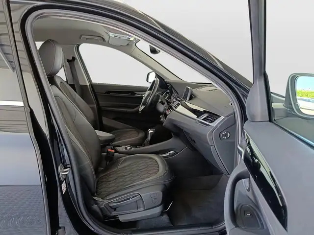 BMW X1 view 11