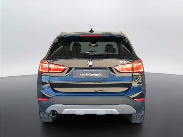 BMW X1 view 4