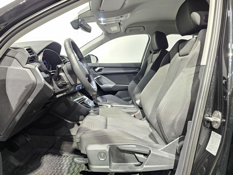 Audi Q3 35 TFSI Sport Virtual LED Plus Standheiz. AHK Spor — photo 13