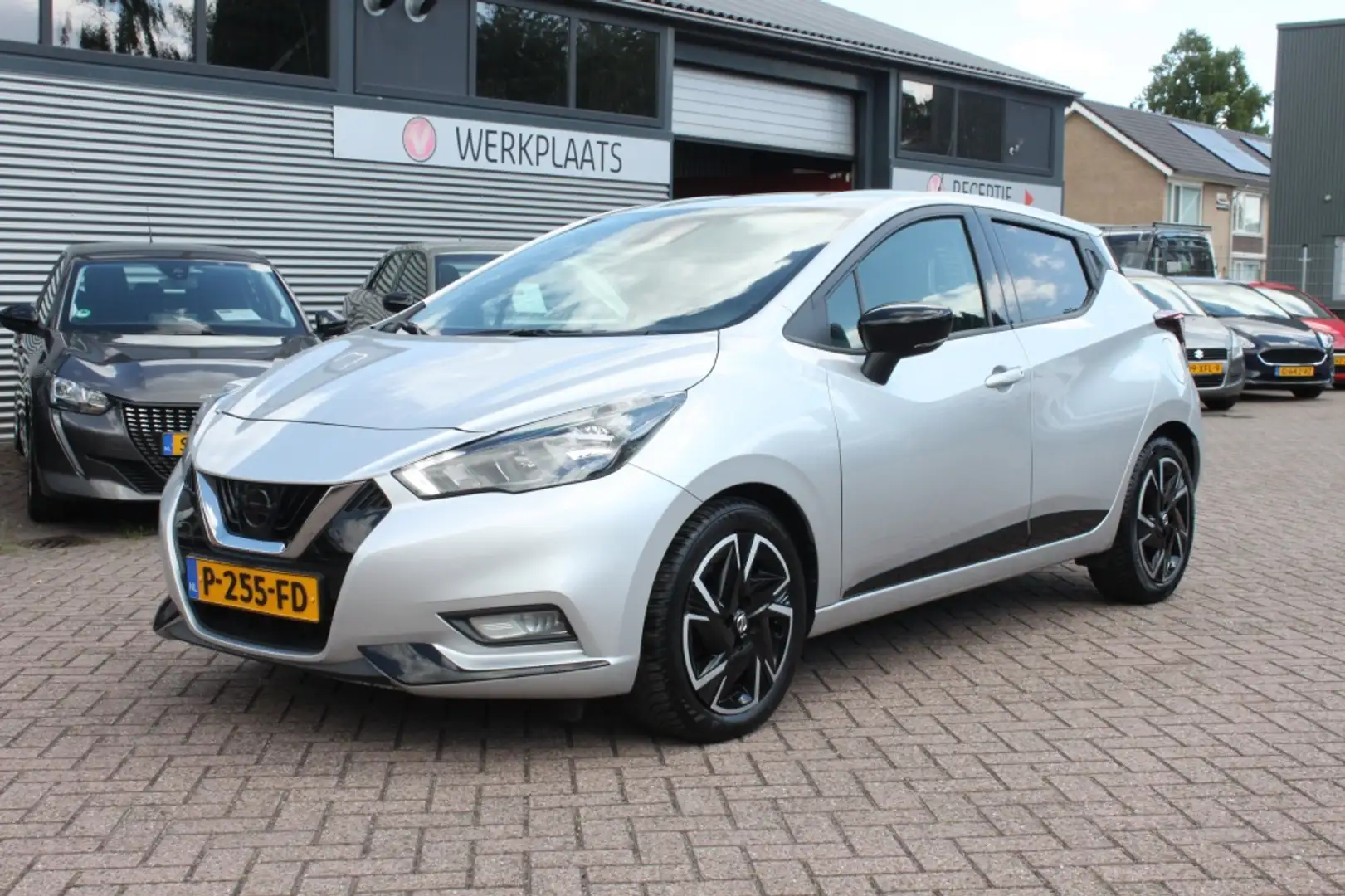 Nissan Micra 1.0 IG-T N-Design Gris - 1