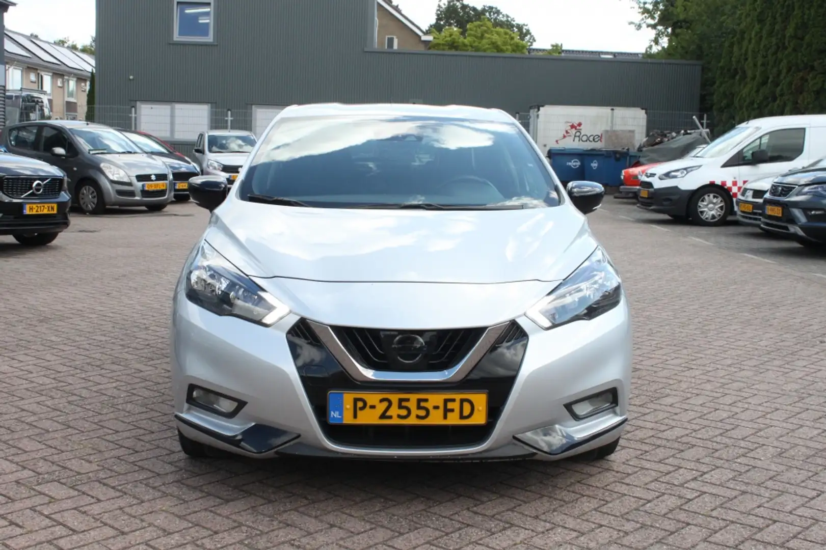 Nissan Micra 1.0 IG-T N-Design Gris - 2