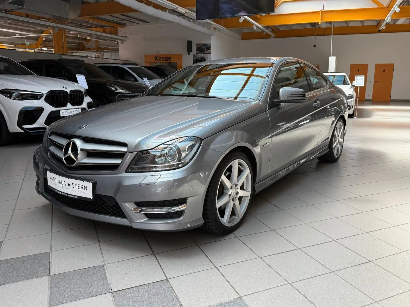 Mercedes-Benz C 180 CGI BE Coupe|AMG-Paket|Navi|PDC|Xenon|Auto Argent - 2