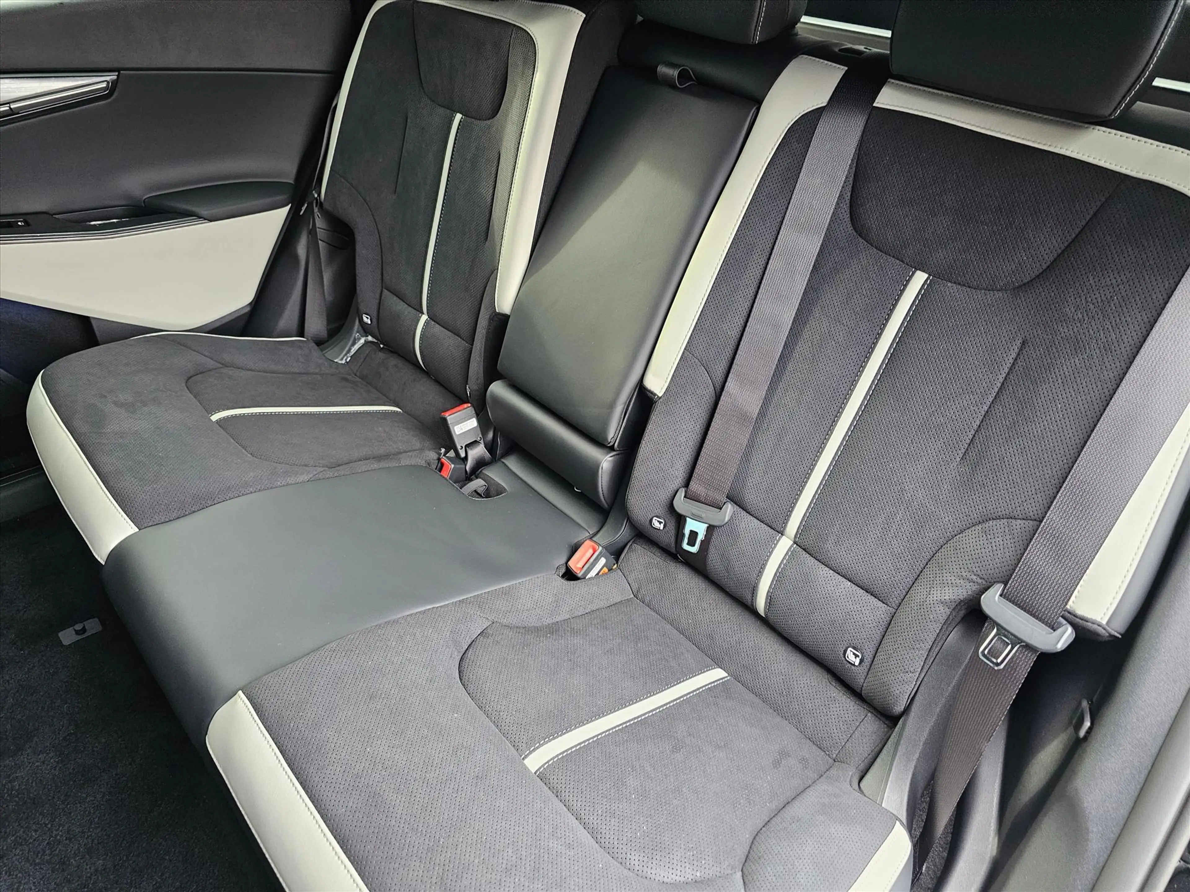 Kia EV6 84kWh 229pk RWD GT-Line Business Edition | Navigat — photo 9