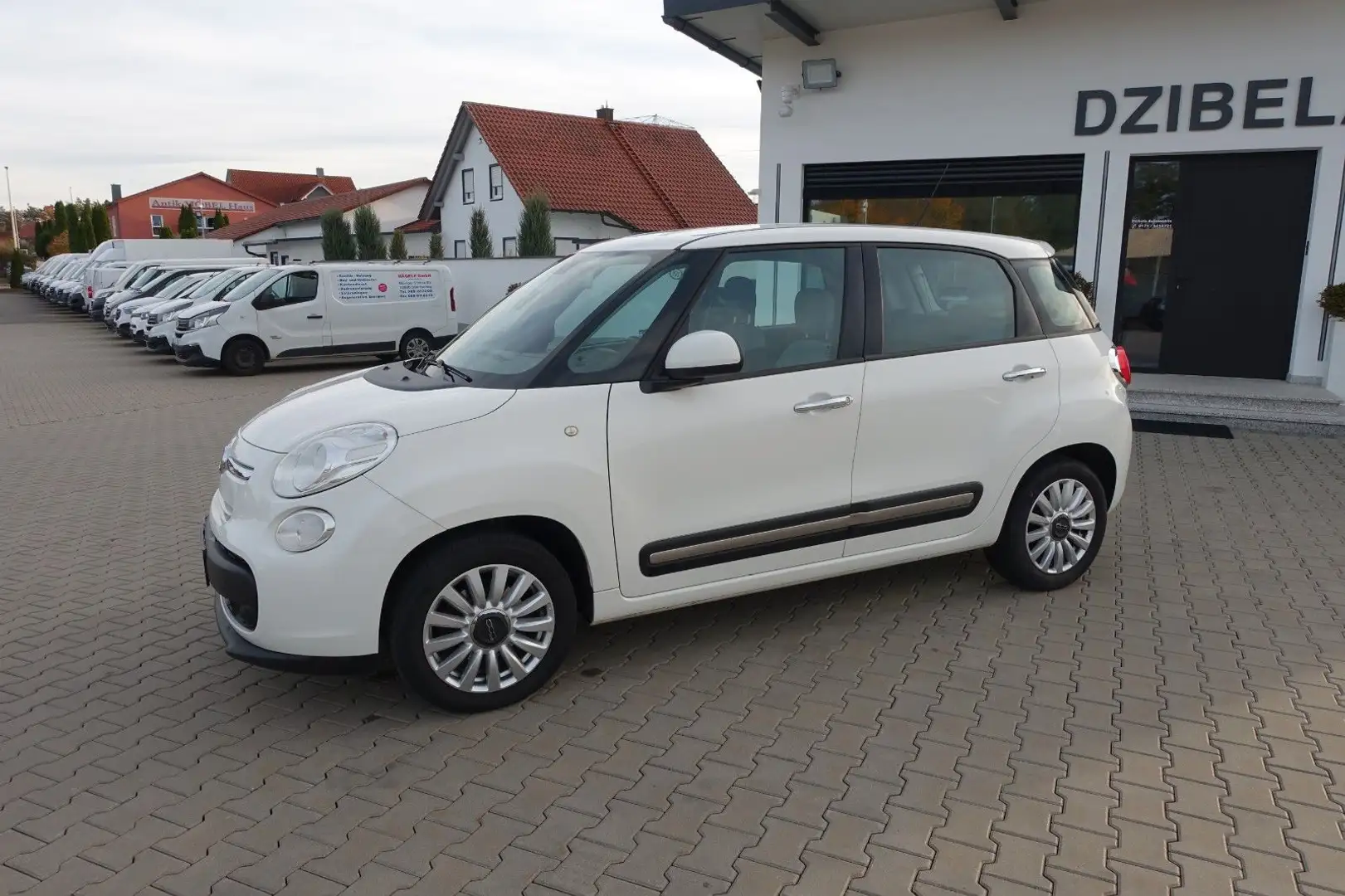 Fiat 500L 1.4 Pop Star Weiß - 1